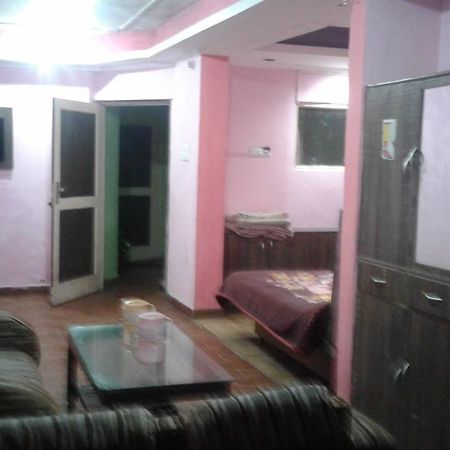מקלוד גאנג' Hotel Lord Krishna Residency מראה חיצוני תמונה